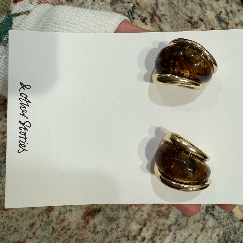 & Other Stories Gold and Brown Earrings - Picture 2 of 5